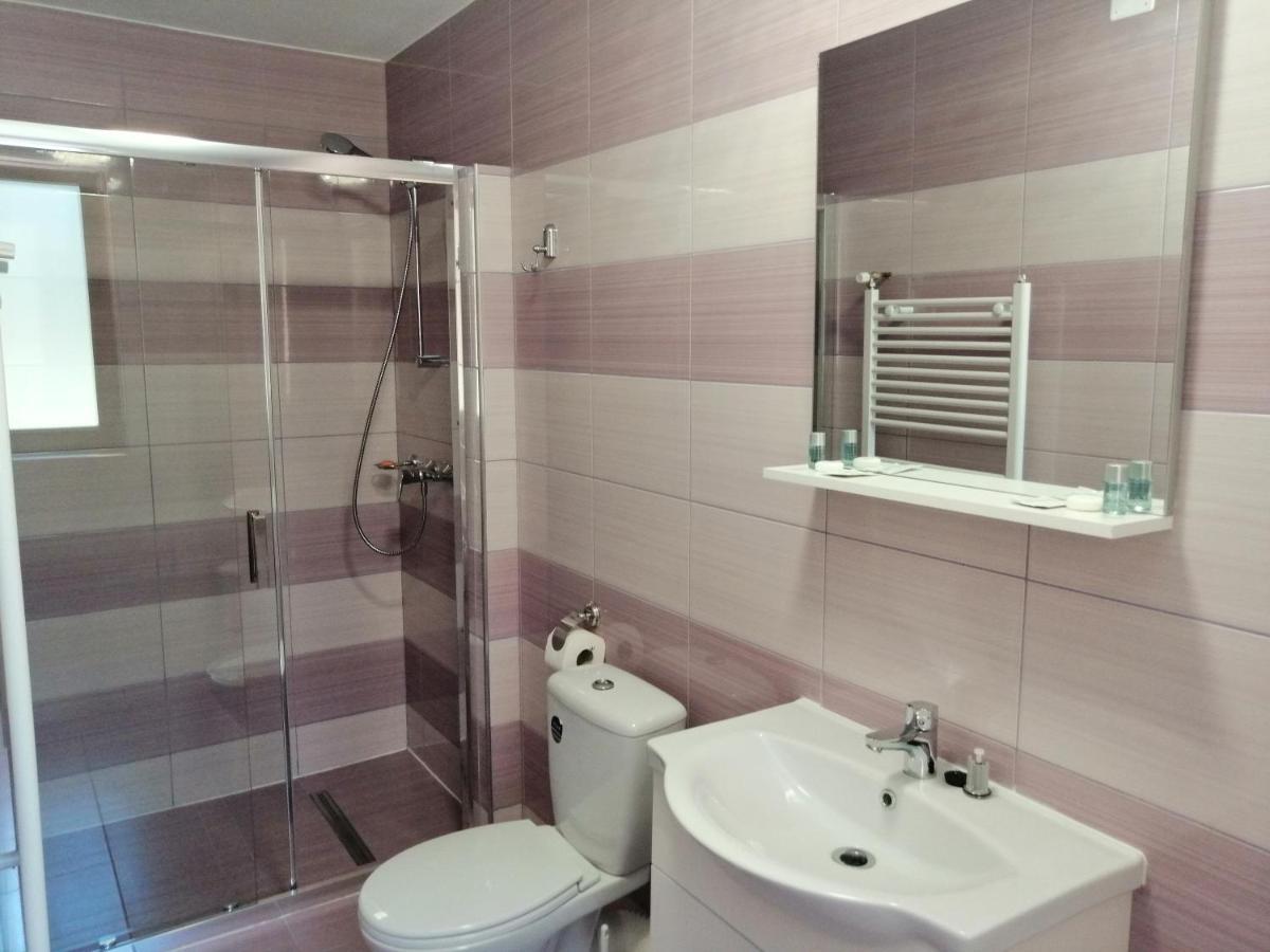 Отель Casa Gabi'S Оршова Экстерьер фото