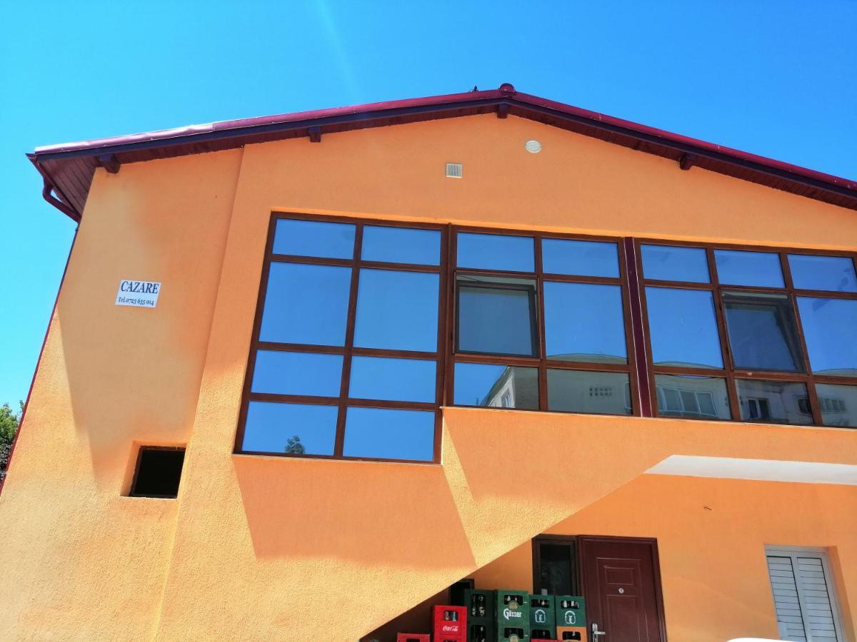 Отель Casa Gabi'S Оршова Экстерьер фото